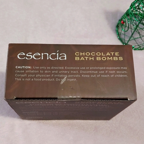 essencía Chocolate Bath Bombs - Picture 2 of 3